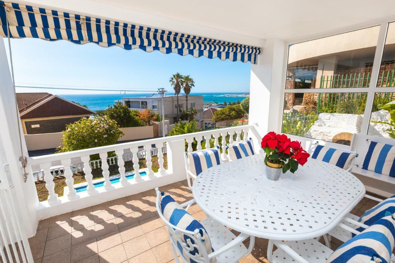Villa On Camps Bay Drive Kapstadt Exterior foto